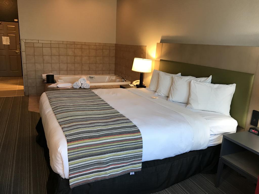 Country Inn & Suites By Radisson, Fond Du Lac, Wi מראה חיצוני תמונה